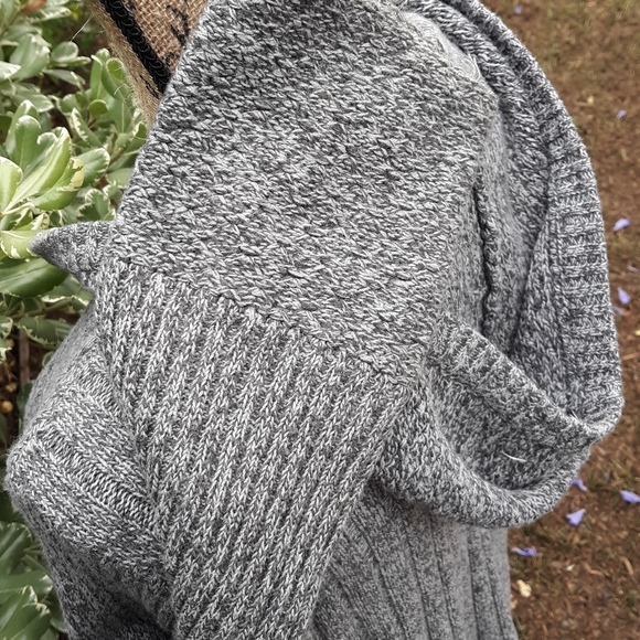 DKNY Cable Knit 1/2 Zip Hooded Sweater size LP - Picture 6 of 7